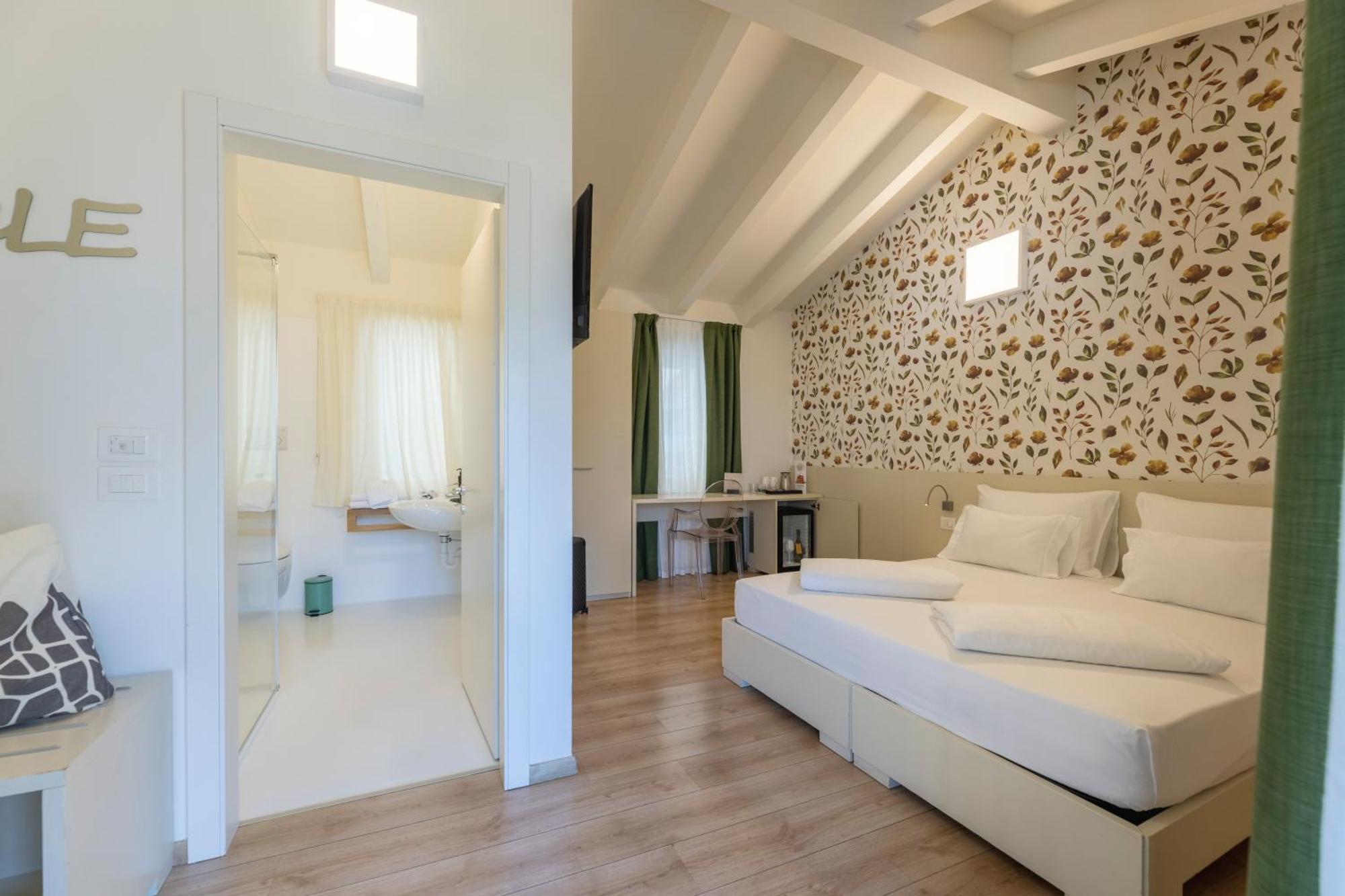 Hi Hotels Torbole - Pool & Spa Torbole Sul Garda Exterior photo
