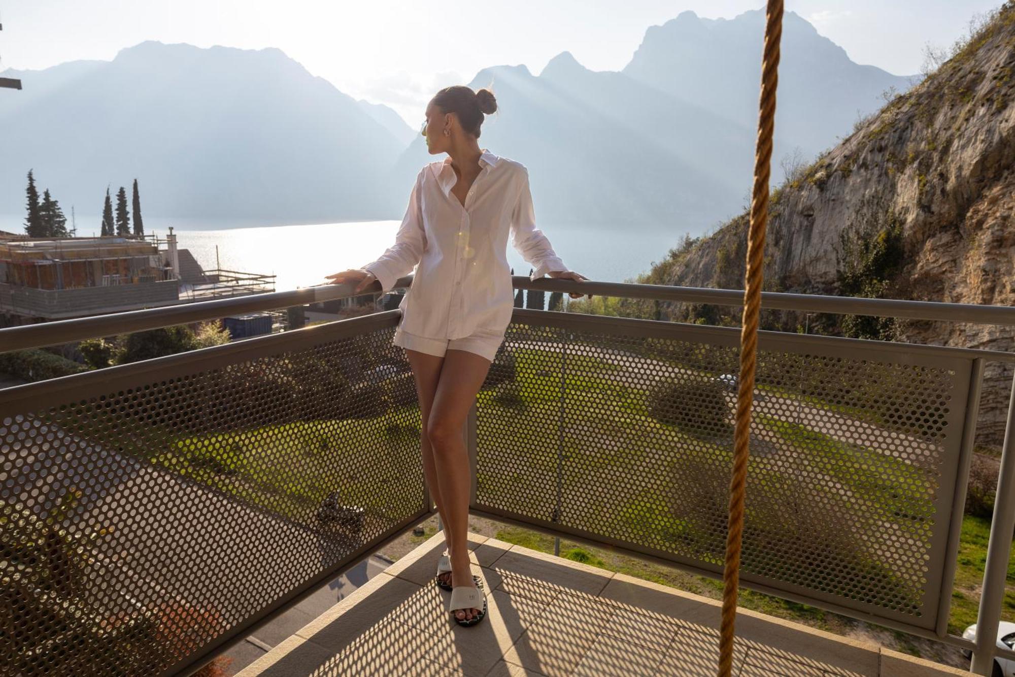 Hi Hotels Torbole - Pool & Spa Torbole Sul Garda Exterior photo
